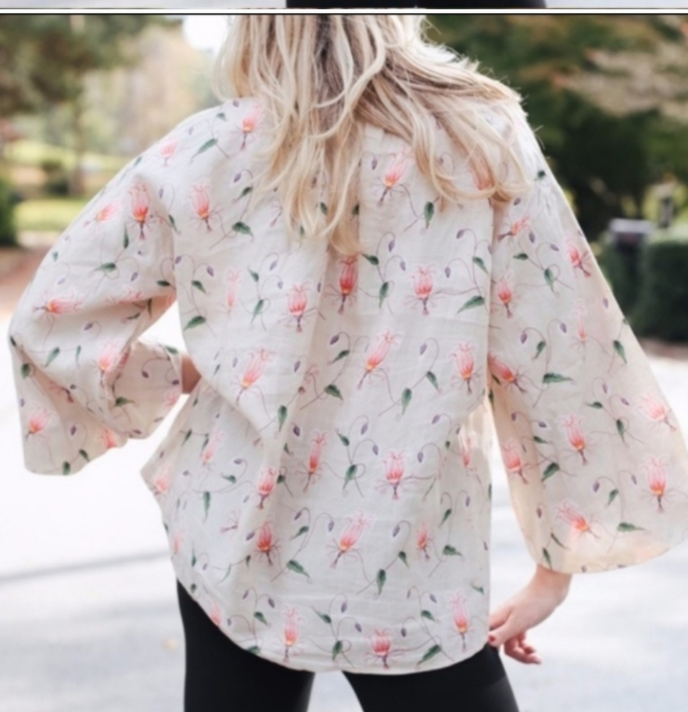 Anthropologie HD in Paris Rosemallow Floral Top 2